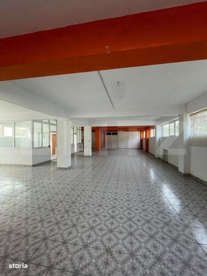 Spațiu comercial, de 1,650 mp, în Valea