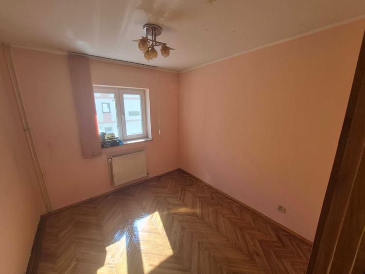 Apartament decomandat, 3 camere, Radauti - 3