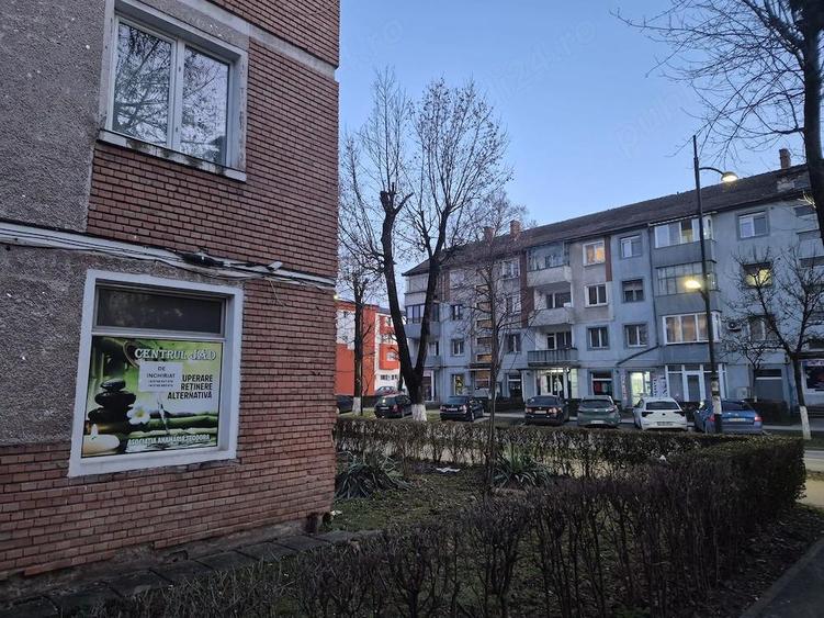 Central hunedoara spatiu comercial birouri salon 58mp - 9