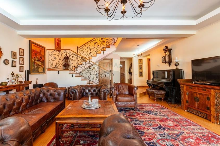 Casă / Vilă in Corbeanca, pe strada Laguna Albastra, langa lac - 3