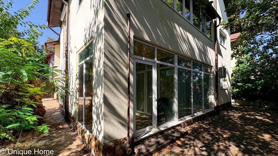 Pipera: Vila spatioasa,tip duplex, intr-o locatie linistita! - 2