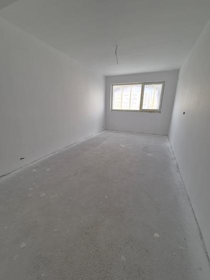 Grand Arena Mall /Garsoniera 46 mp - 2