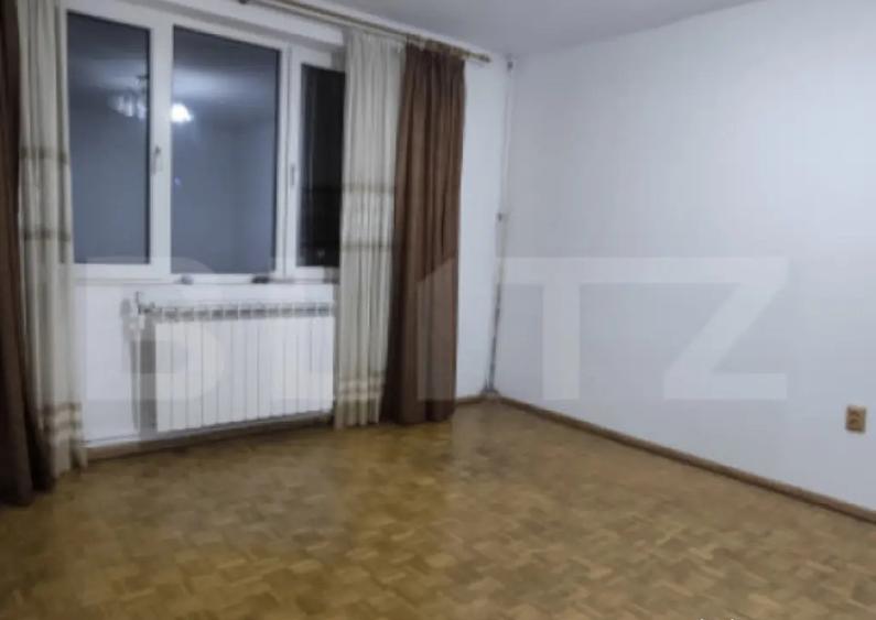 Apartament 2 camere, decomandat, etaj intermediar, zona Poli - 10