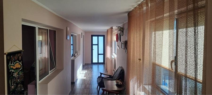 Casă cu 4 camere în Strejnicu