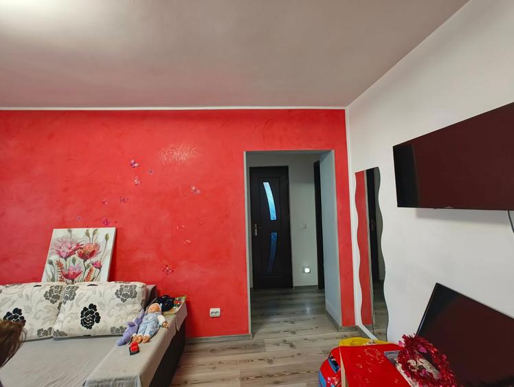 Apartament 3 camere ideal familie, renovat, mobilat,langa scoala/gradi - 4