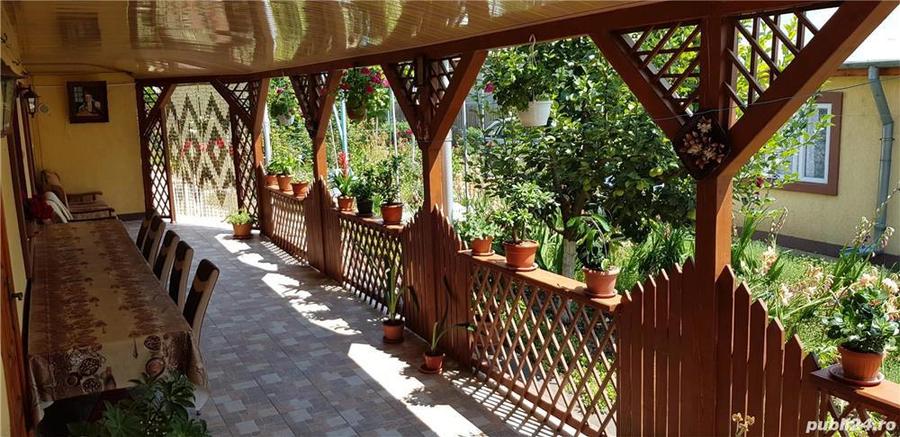 Casa - gospodarie moderna la tara - 2