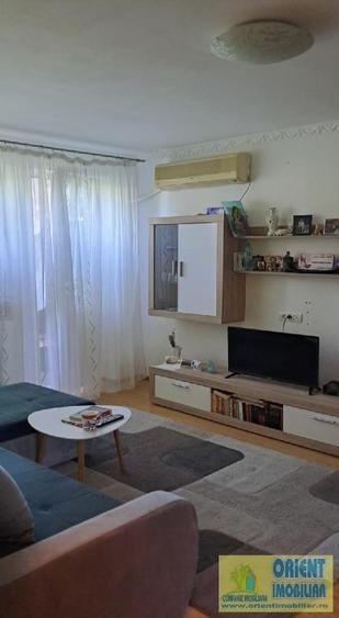 Tomis 3, de vanzare 2 camere, etaj 3, gaze, mobilat - 2