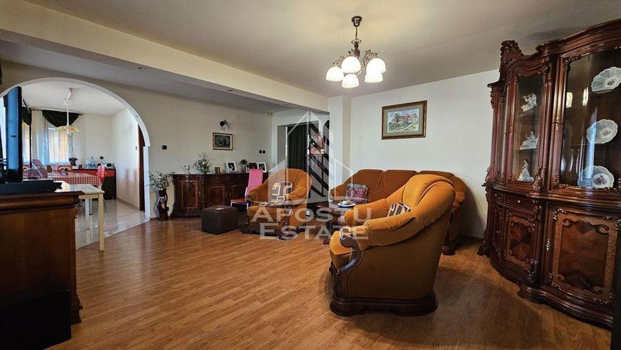 Vila de vanzare in Ghioroc - 7