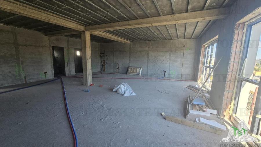 Cladire 240mp cu 2 spatii comerciale la inchiriat in centru Domnesti - 4