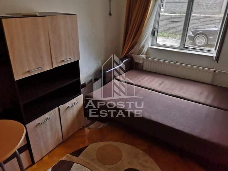 Garsoniera in zona Complexului Studentesc, la parter, 25 mp - 1