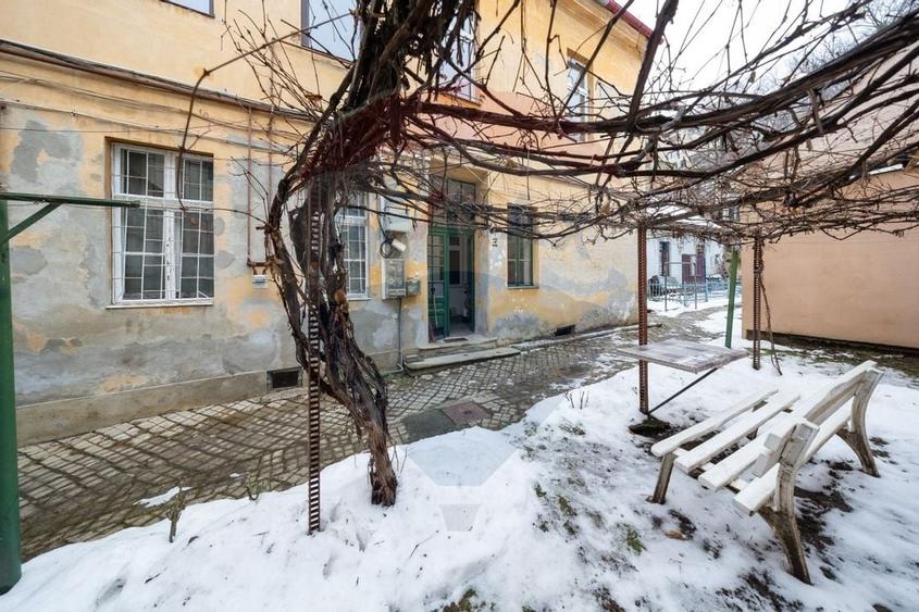 Apartament in casa Centrul Istoric cu potential - 23