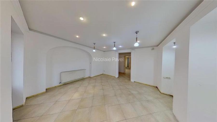 Spațiu comercial, 44 mp în Central Spațiu comercial, 44 mp în Central