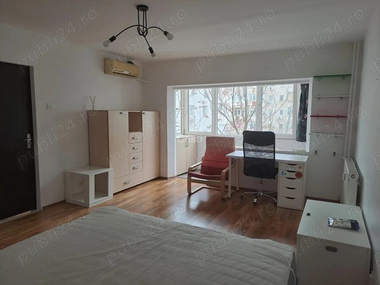 Proprietar inchiriez garsoniera langa Mall Vitan