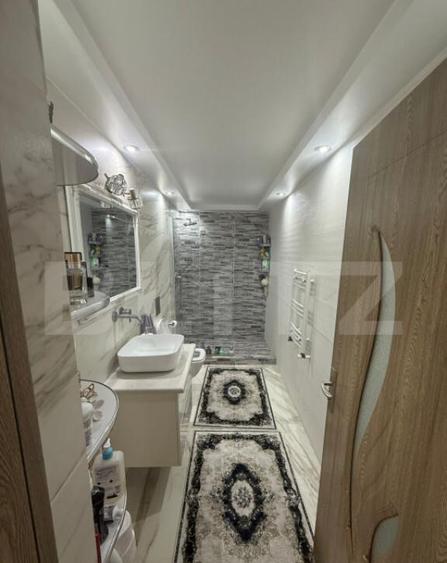 Casa/Vila multifunctioanala 230 mp utili, 520 mp teren, zon - 4