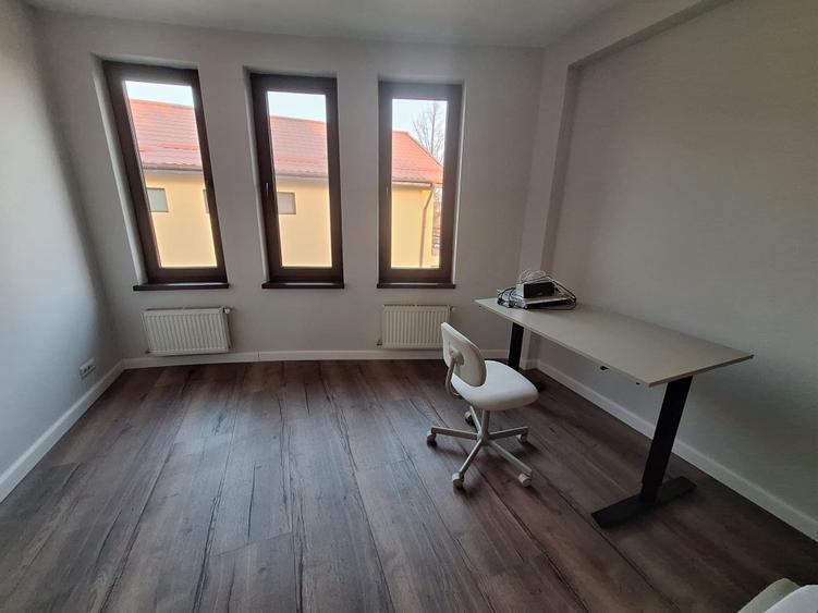 Cartierul Latin, Ghencea, Vila Noua P+1,  230 mp. 5 camere, curte 350mp, parcare - 10