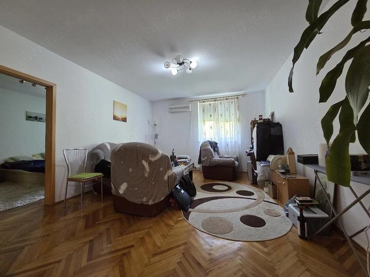 De vanzare apartament 3 camere zona Lunca, Re?i?a - 7
