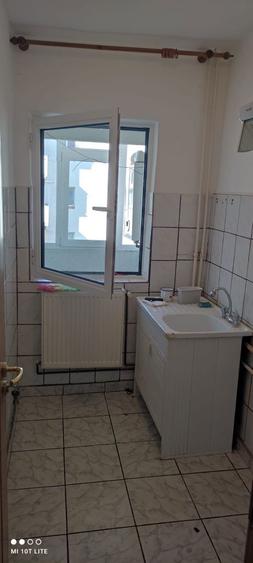 Garsoniera Mioeveni etaj 3 - 3