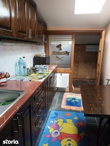 Apartament de inchiriat,3 camere, decomandat zona centrala, Targu - 12