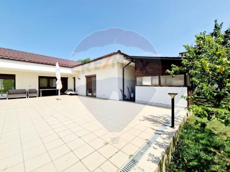 Casă / Vilă cu 4 camere de vânzare - 17