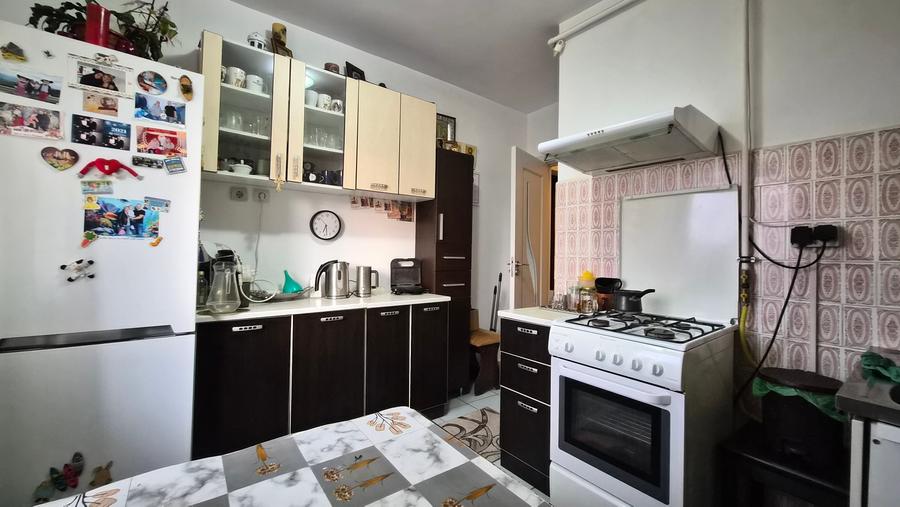 Tomis Nord - ap 3 cam, et 7/10 , centrala gaze (partial mobilat) - 9