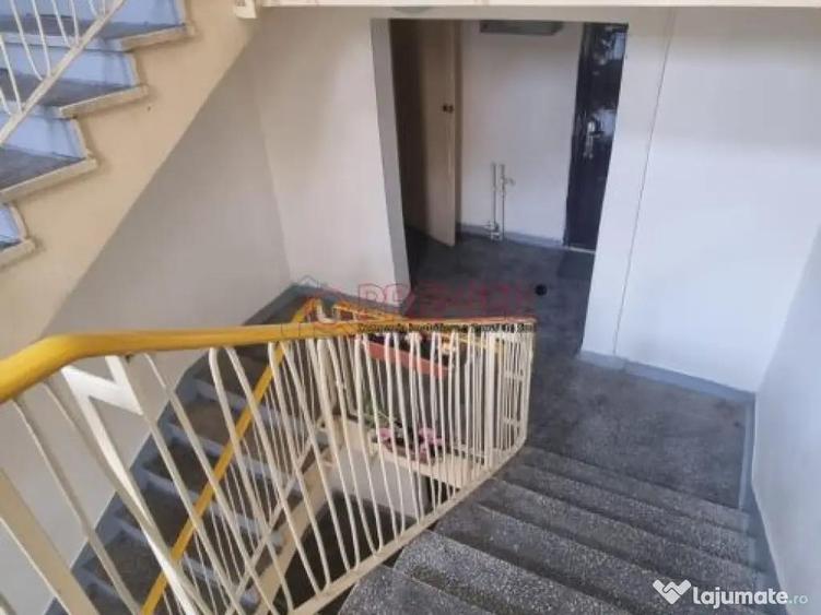 Garsoniera Renovata - Emil Racovita Sector 4 Berceni - 3