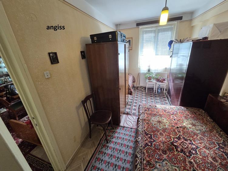 Apartament 3 camere str Isaccei PARTER INALT - 3