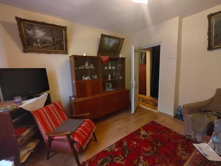 Zona 10 Nivele - Calarasi | 3 Camere | Decomandat | Centrala - 10