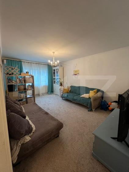 Apartament 3 camere, 64 mp, zona Rovine - Damarin - 1