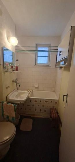 Proprietar, vând apartament cu 2 camere, decomandat - zona liniștită - 6