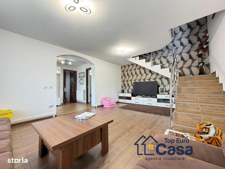 Casă cu 4 camere în Central