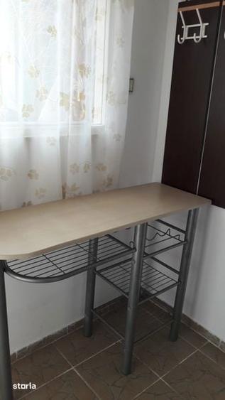 Inchiriez apartament cu o camera la casa - 6