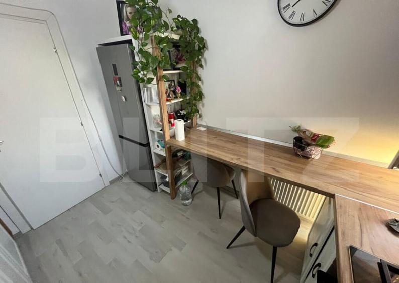 Apartament de vanzare, cu 3 camere, 80 mp, zona Sud - 10