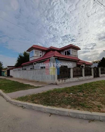 Vila ELEGANTA Chercea 244mp construiti si 447mp teren