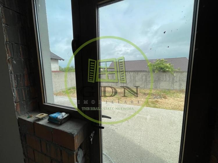 Casă semifinisată P+1 cu teren de 710mp în proximitatea centurii de Nord Craiova - 7