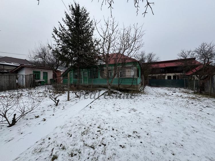 casa batraneasca situata in Hemeius - de vanzare - 2