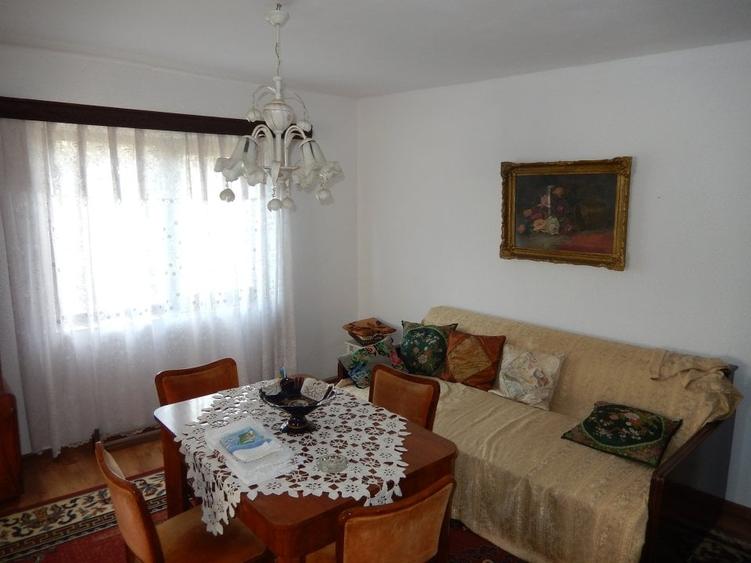 Calugareni-Branistari-casa 4 camere, teren 1965 mp, curent, put, libera,69900 € - 5