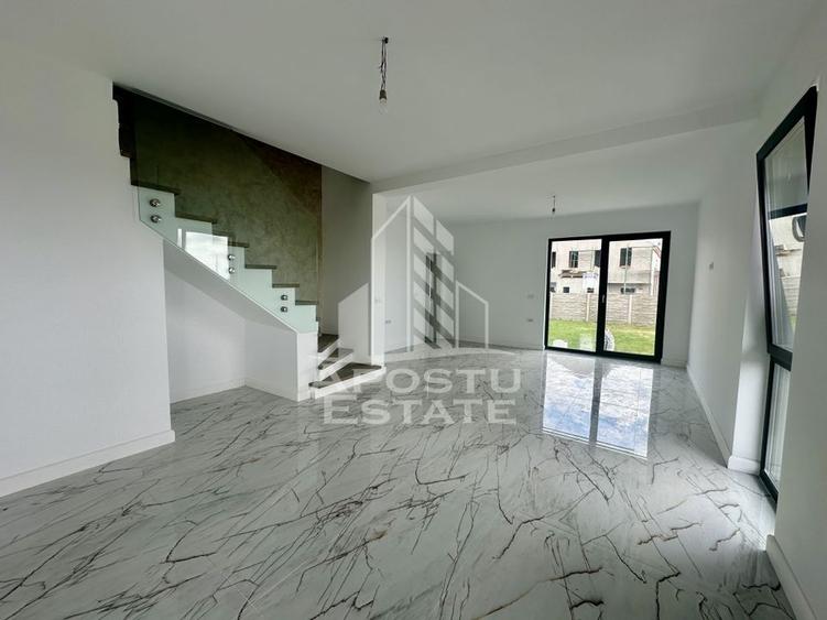 Duplex modern cu 4 camere, despartit prin camera tehnica, Giroc - 1