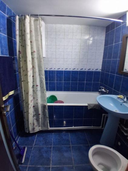 Inchiriez apartament 2 camere - 3