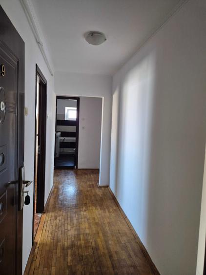 Apartament 2 camere, Carei, zona centrala - 1