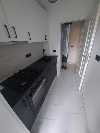Apartament cu 2 camere, etajul 3/4, zona Podu Ros - 4