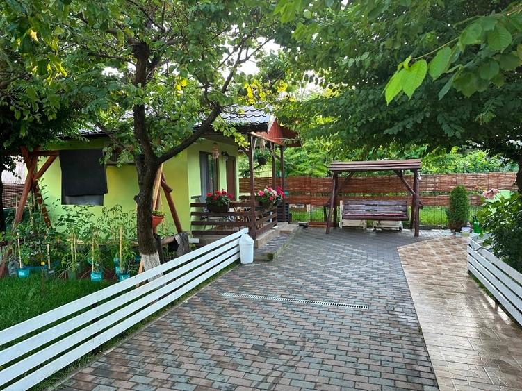 Casă de vânzare în Costinești. Casa se vinde cu tot cu mobila, electrocasnice. - 10