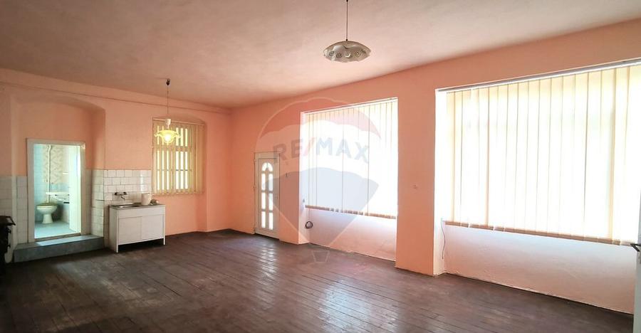 Casa cu istorie in inima Dumbraveniului 15 min. de... - 18