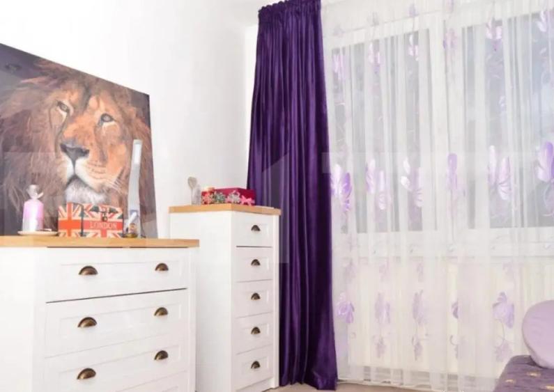 De vanzare apartament 4 camere (cartier Tractorul) - 10