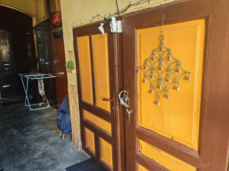 Casa 2 camere singur in curte zona Centrul Istoric - 11