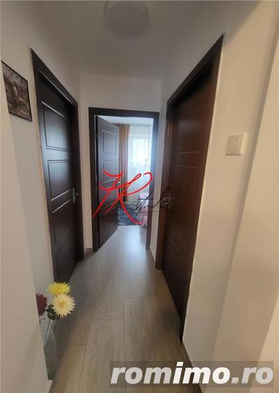 Vanzare apartament 4 camere Tei, complet renovat si mobilat - 1