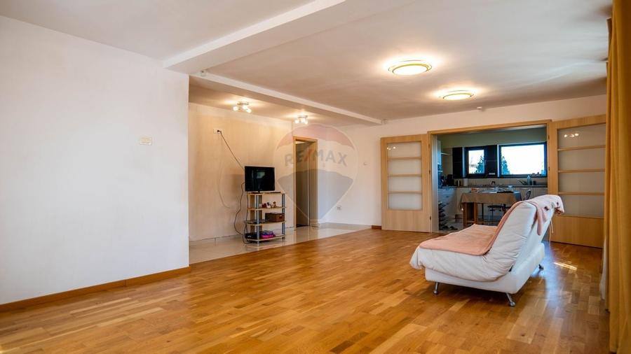 Branesti - vanzare vila deosebita cu 4 camere- Autostrada Soarelui - 7