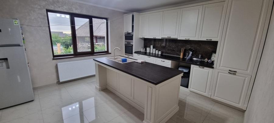 Vila cu etaj in zona fostelor sere Dobosari - 4