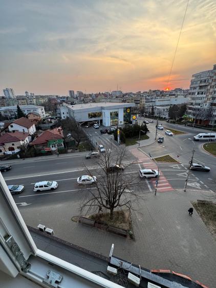 Se închiriază apartament 3 camere  - 9