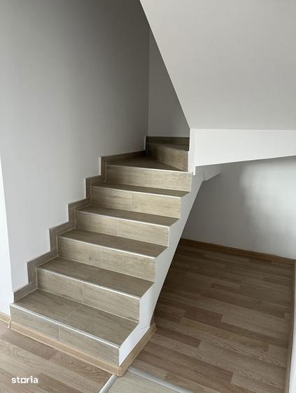 Vand duplex la cheie - suprafata utila este de 110 m2 , 3 dormitoare - 8