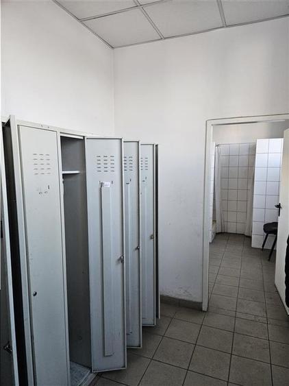 Spatiu Industrial - 1100 mp - Service Auto Complet Echipat - 7